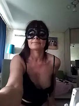 clementine_fox from StripChat is Freechat
