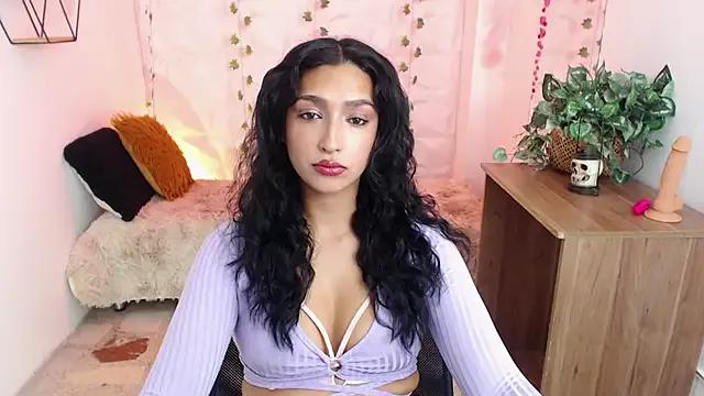Cleofox_ from StripChat is Freechat