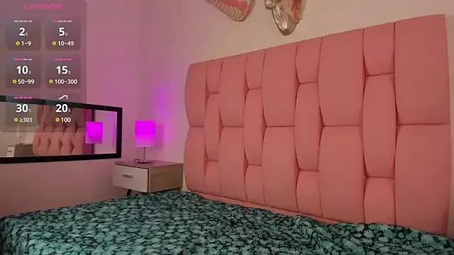 Try our streaming cams variety and talk on a personal level with our adorable girls streamers, showing off their bountiful shapes and dildos.