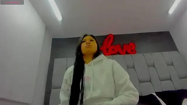 Cloe_Ass from StripChat is Freechat
