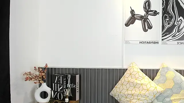 Cloe_Bonne from StripChat is Freechat