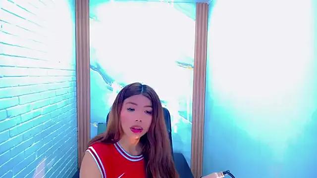 Cloelombard from StripChat is Freechat