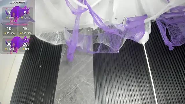 cloemorningstar from StripChat is Freechat