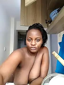 Coco_squirter from StripChat is Freechat