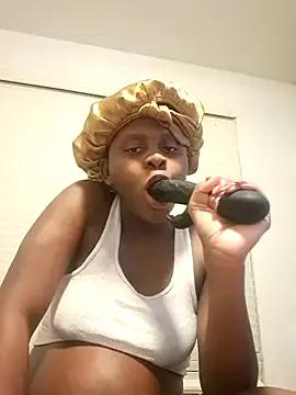 CocoaDoll22 from StripChat