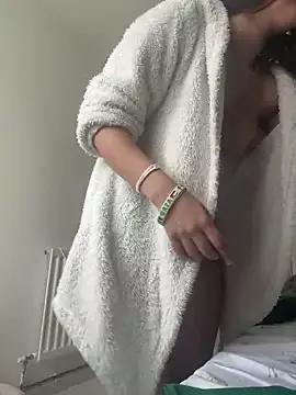 cocoloveee from StripChat