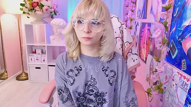 Coconut_Mia from StripChat