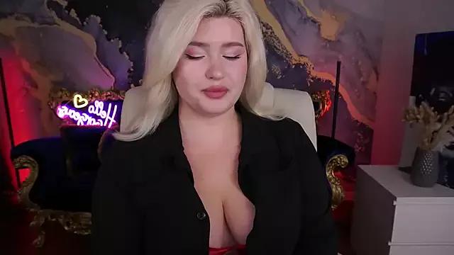 Try our streaming cams variety and talk on a personal level with our adorable girls streamers, showing off their bountiful shapes and dildos.
