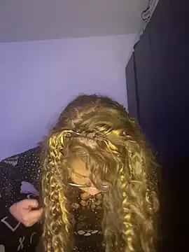 Colette-Beau from StripChat is Freechat