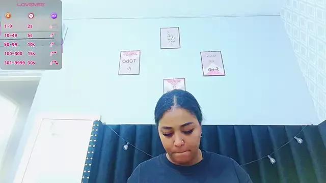 colombiamommy from StripChat