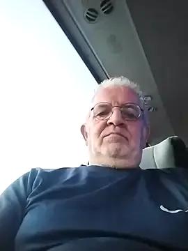 coolbrady17 from StripChat