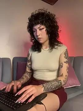 Try our streaming cams variety and talk on a personal level with our adorable girls streamers, showing off their bountiful shapes and dildos.