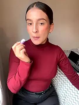 Cora_sarah from StripChat is Freechat