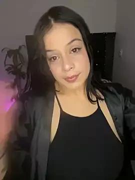 CoralineDuque from StripChat is Freechat