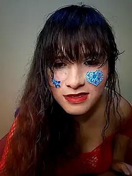 coralineruso from StripChat is Freechat