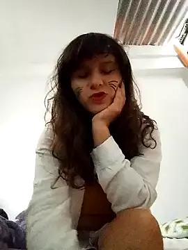 coralineruso from StripChat is Freechat