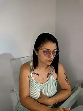Coralinne__ from StripChat is Freechat