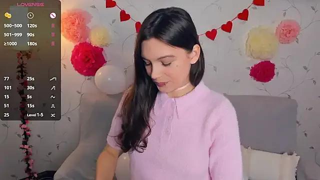 CoreenDornon from StripChat