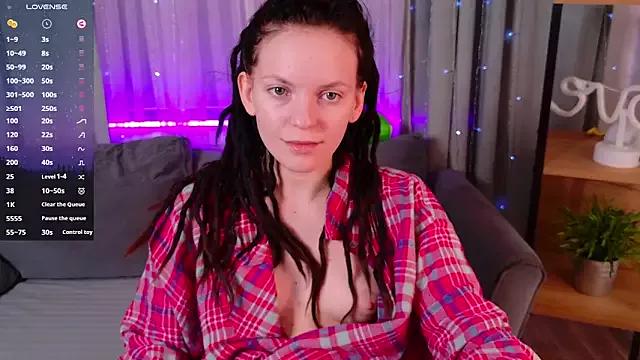 Try our streaming cams variety and talk on a personal level with our adorable girls streamers, showing off their bountiful shapes and dildos.