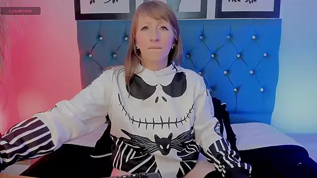 Cotton_Flake from StripChat