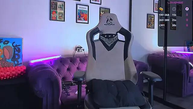 Crazy_Babyy6996 from StripChat