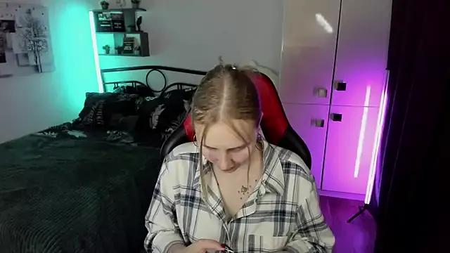 Try our streaming cams variety and talk on a personal level with our adorable girls streamers, showing off their bountiful shapes and dildos.