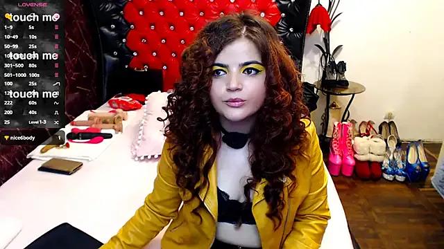 Crazzy_pussy from StripChat is Freechat