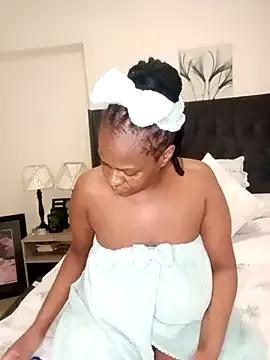 Creamy_Chocolatex from StripChat is Freechat
