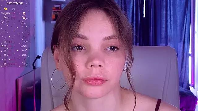 CreamySpot from StripChat is Freechat