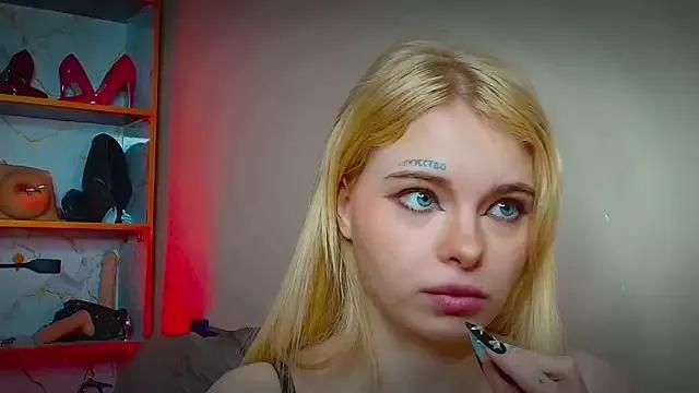Creatrix_Lola from StripChat is Freechat