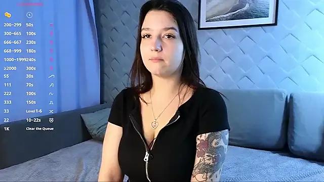 CrimsonBella from StripChat is Freechat