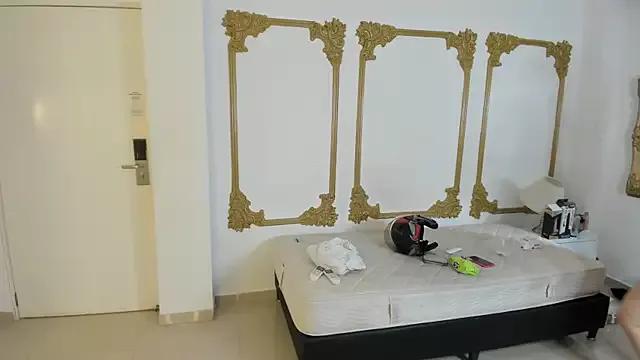 Try our streaming cams variety and talk on a personal level with our adorable girls streamers, showing off their bountiful shapes and dildos.