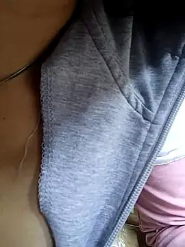 Cristal_jennerr from StripChat is Freechat