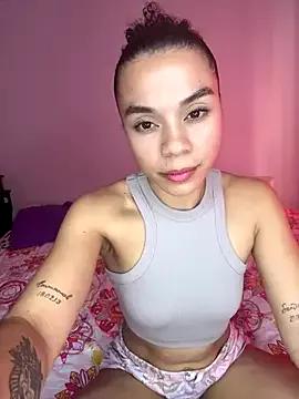 cristallove01 from StripChat is Freechat