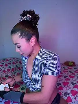 cristallove_01 from StripChat is Freechat