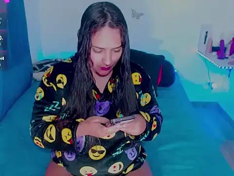cristallsweett from StripChat is Freechat