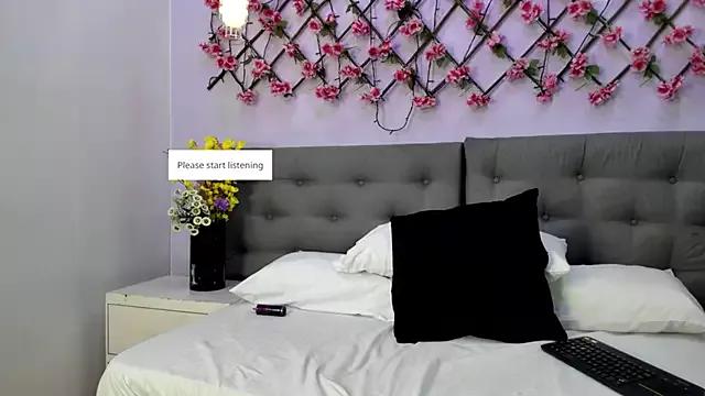 CristalShay from StripChat is Freechat