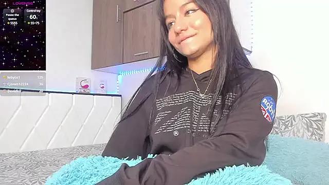 Try our streaming cams variety and talk on a personal level with our adorable girls streamers, showing off their bountiful shapes and dildos.