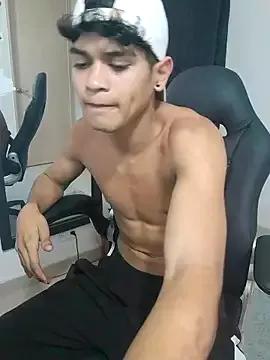 crisvasquez08 from StripChat is Freechat
