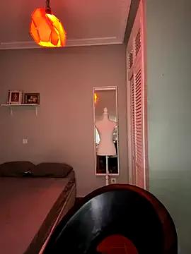 Crystal_________ from StripChat is Freechat