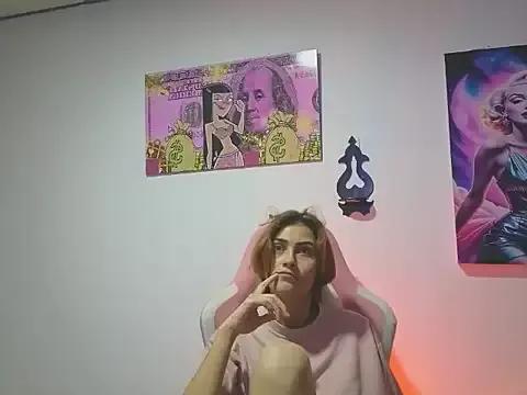 Try our streaming cams variety and talk on a personal level with our adorable girls streamers, showing off their bountiful shapes and dildos.