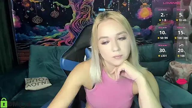 CrystalGirl99 from StripChat is Freechat