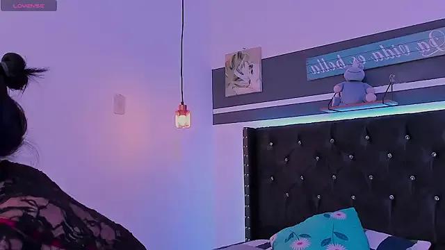 CrystalH_Moon from StripChat is Freechat
