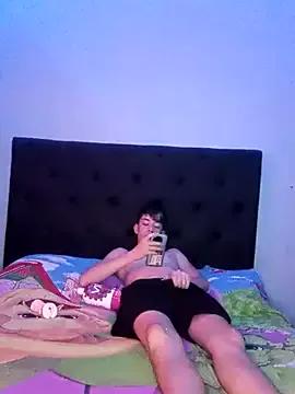 CUB4N1TX_xx from StripChat is Freechat