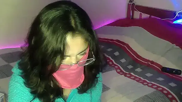 cubomarina from StripChat is Freechat