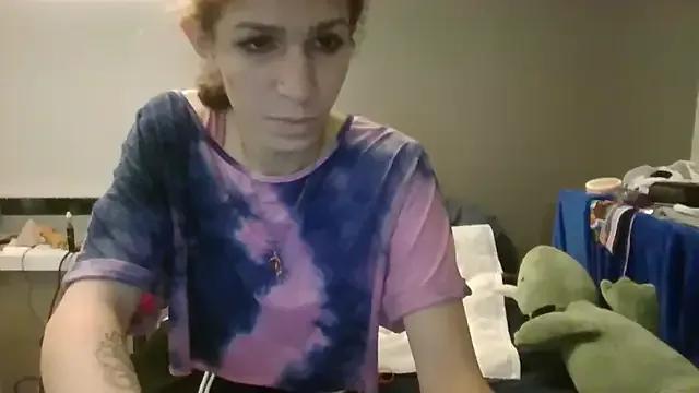 cuddlyavenue from StripChat is Freechat