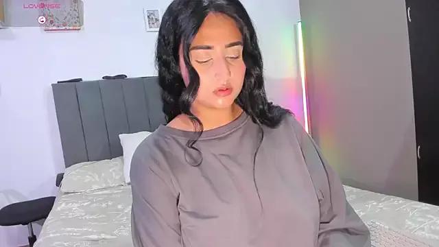 curvy_jhacky from StripChat is Freechat