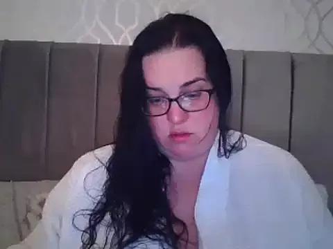 Curvy_OliviaXX from StripChat is Freechat