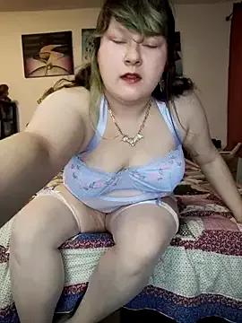 curvyandsweet from StripChat is Freechat