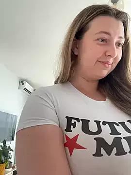 curvyflawless from StripChat is Freechat